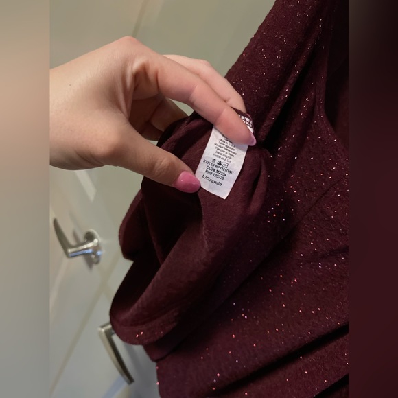 Windsor burgundy glitter romper size large - Picture 4 of 7